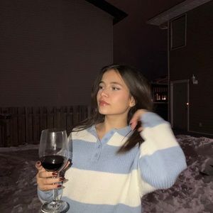 Meet your Posher, Deniz